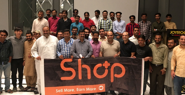 拉合尔市内典型的手机数码零售店 拉合尔市内典型的手机数码零售店