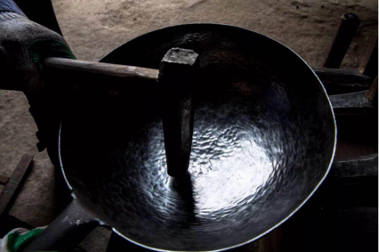 《舌尖3》全球种草“章丘铁锅”,品牌出海也需文化传承