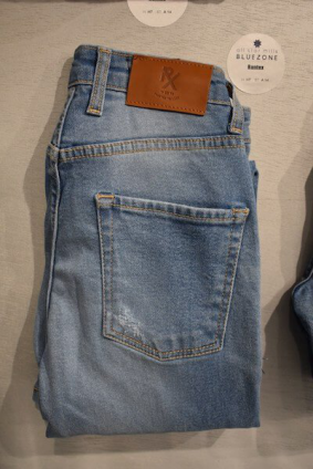 2018年卖什么样的牛仔裤最受海外消费者青睐？